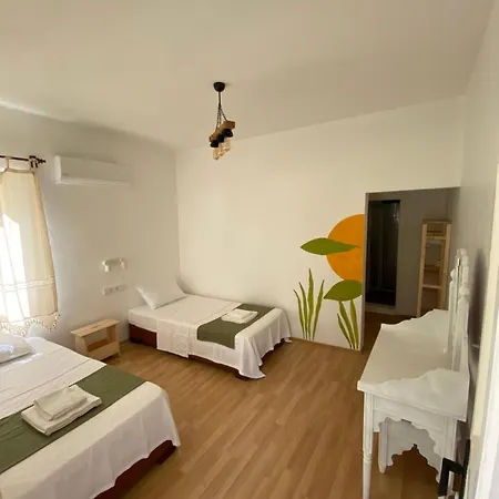 מלון Yedi Butik *